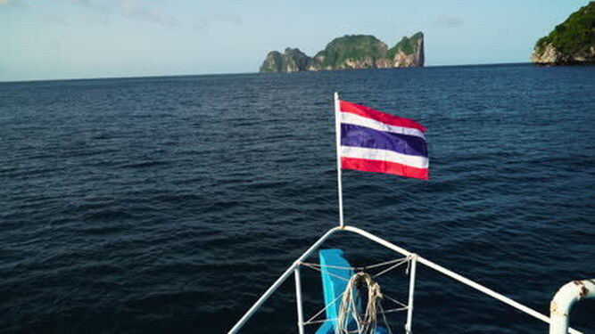 espanol detenido bandera tailandesa phuket 1882322643 205833473 667x375