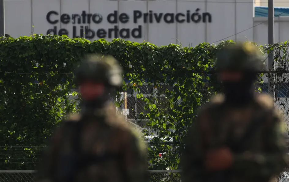 fuerzas de seguridad retoman control en cárcel de guayaquil